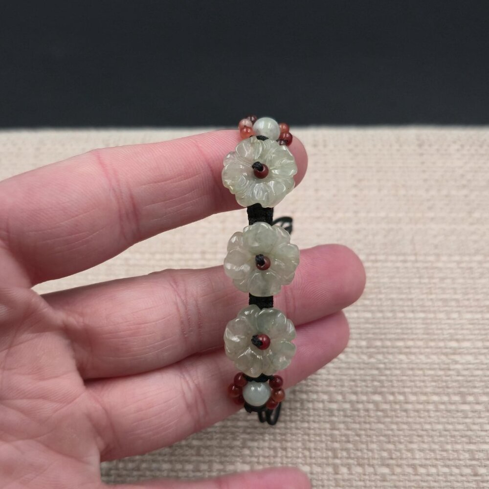 7 Inch Hand-Carved Floral Star Flower Jade Adjustable Bracelet A7278 - Picture 3 of 6
